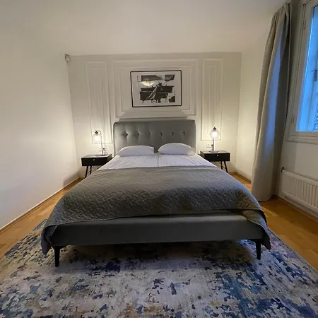 Old Town - Muurivahe Tallinn