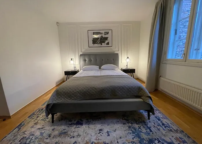 Old Town - Muurivahe Tallinn